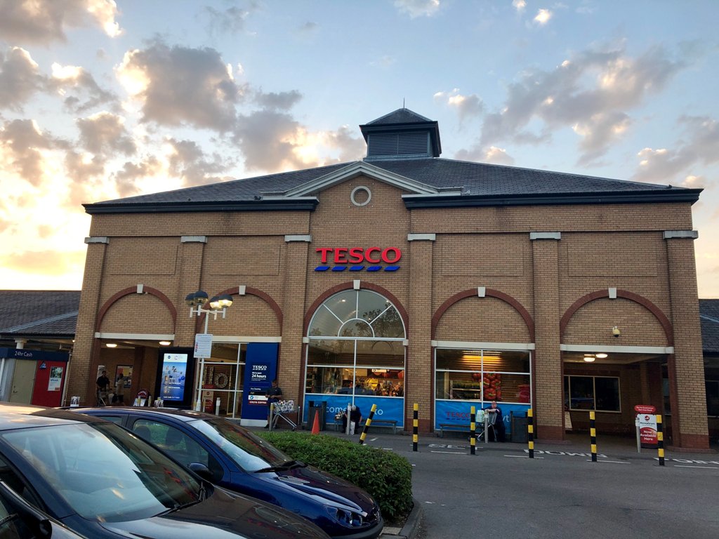 Онлайн продажбите на Tesco са се покачили през Q1 заради пандемията